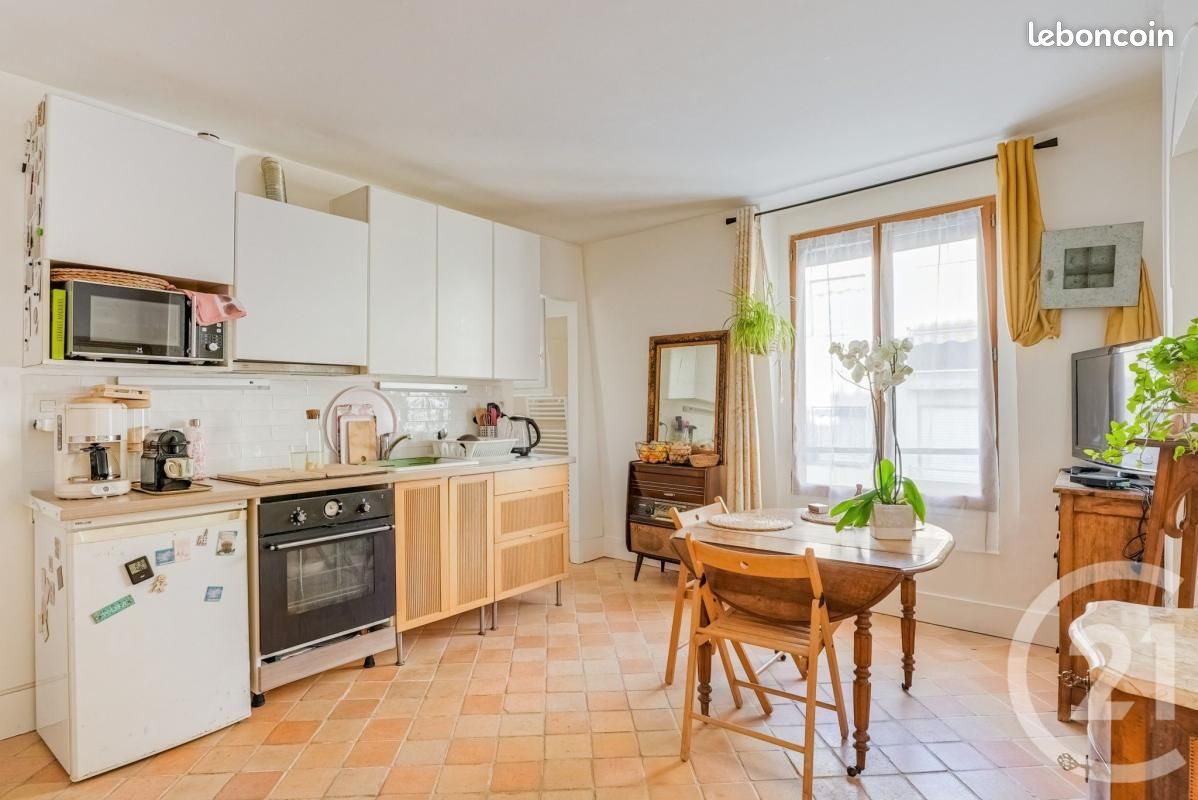 Appartement 2 pièces 34 m² · à Paris · 34 m² · 285 000 €