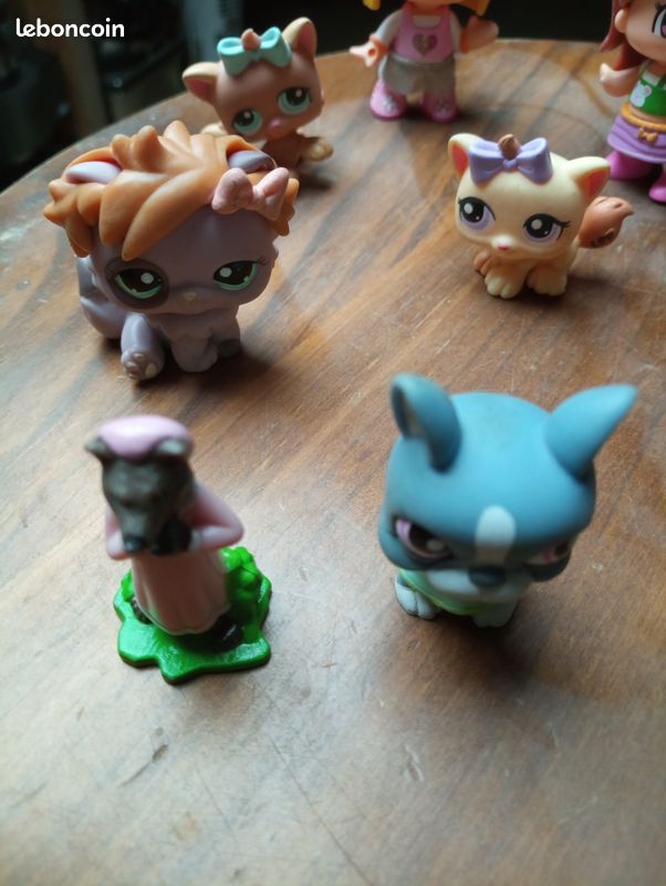 A82) 13 petites personnages (image 4)