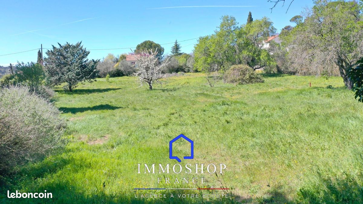 Terrain 1000 m² · à Allauch · 1 000 m² · 420 000 €