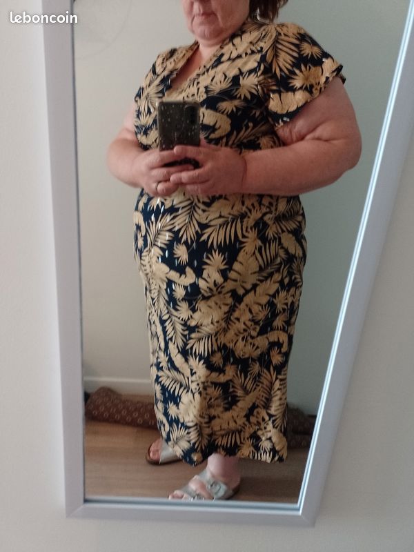 Robe (image 4)