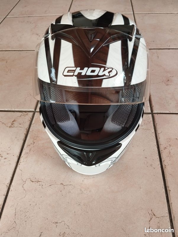 Casque moto CHOK (image 1)