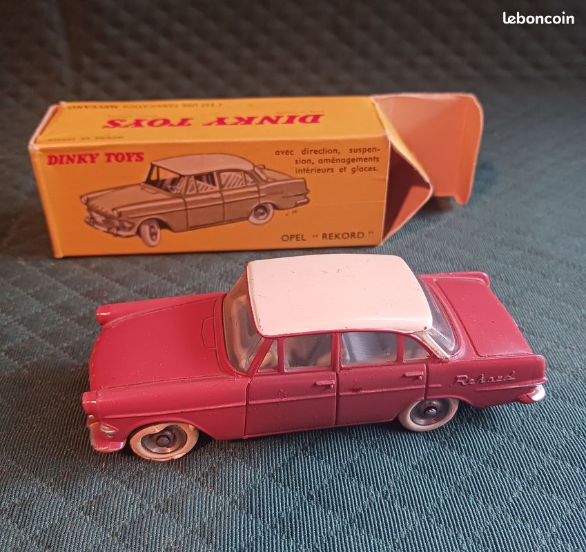 Dinky Toys 554 – Opel Rekord – Miniature Boîte D'origine – état VNMIB