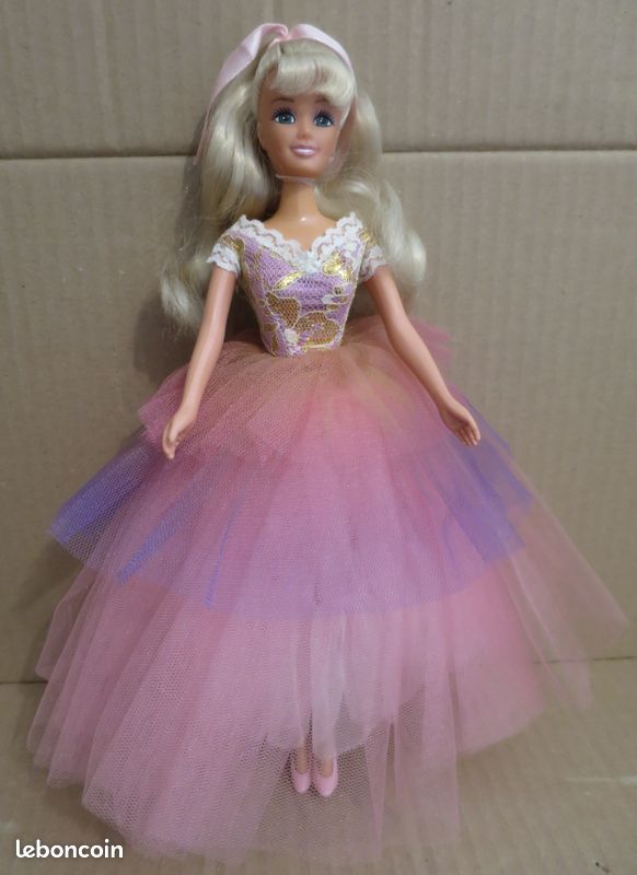 Barbie (image 1)