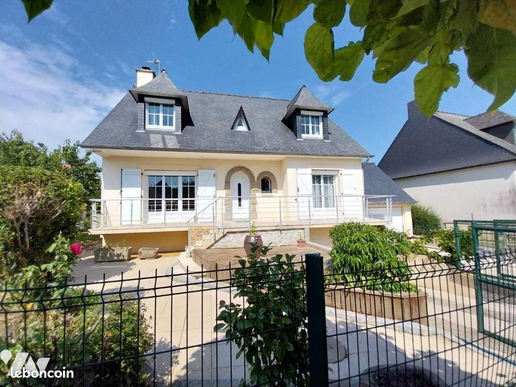 Maison 6 pièces 135 m² · à L'Hermitage · 135 m² · 317 800 €