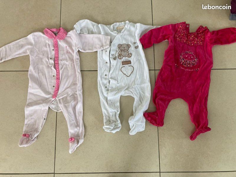 3 pyjamas hiver et 4 bodies manches longues lot ou à la pièce (image 1)