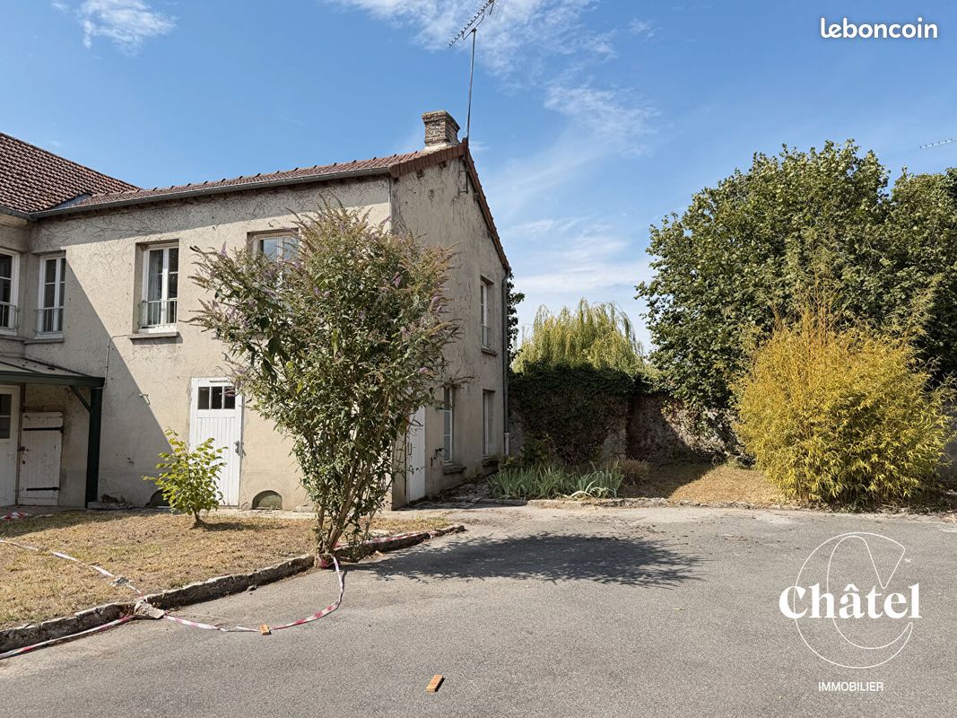 Maison 3 pièces 148 m² · à Mont-l'Évêque · 148 m² · 169 000 €