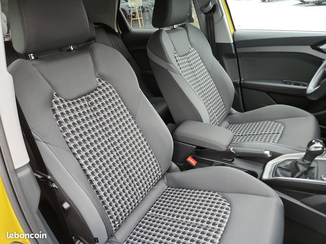 AUDI A1 Allstreet 30 TFSI 110 ch S tronic 7 Design (image 25)