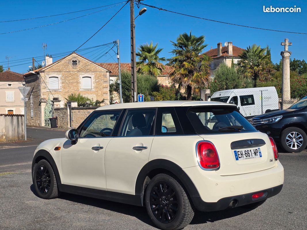MINI MINI 3 (F55) 5 Portes One 1.2 i 102 cv Véhicule économe (image 4)
