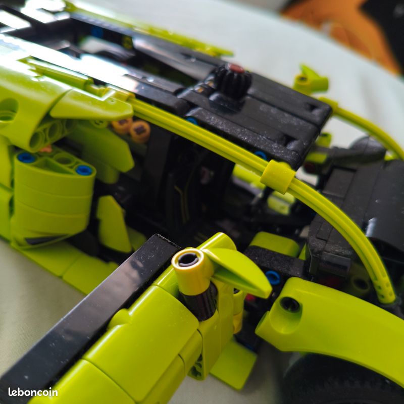 LEGO Technic Lamborghini Huracán Tecnica 42161 – Déjà Monté (image 3)