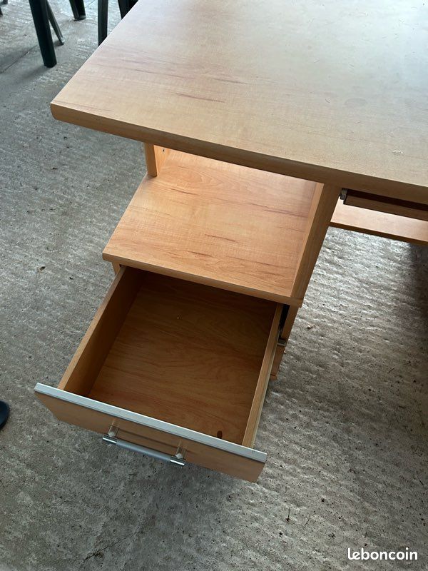 Bureau (image 3)