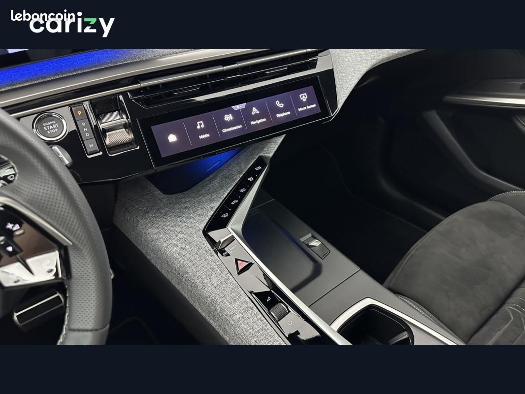 Peugeot 5008 Hybrid 145 e-DCS6 GT (image 21)