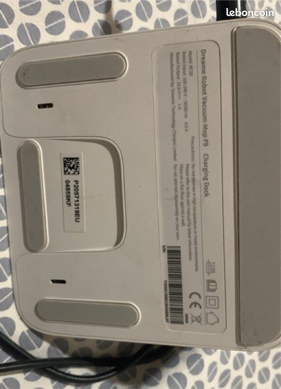 Robot aspirateur marque dreame Vacuum-mopf9 très peu utilisé, parfaitement fonctionnel (image 2)