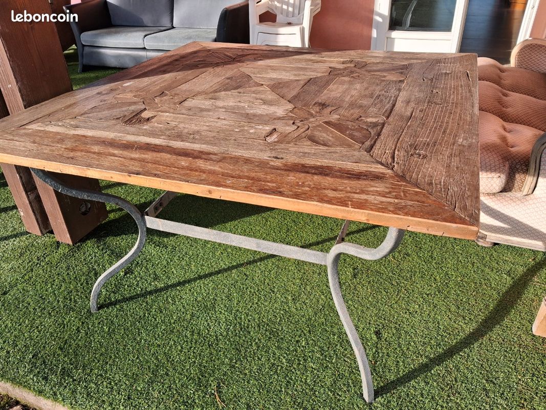 Table en bois (image 4)