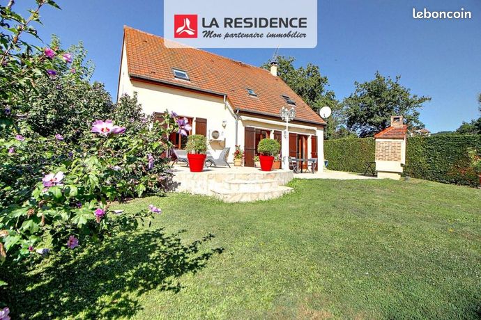 Maison 8 pièces 146 m²