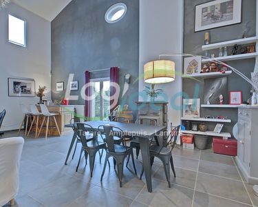 Maison 620 000 € - 151 m²