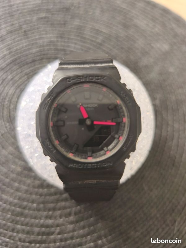Montre Casio G-SHOCK GA-2100 noire – CasiOak – Très bon état (image 1)