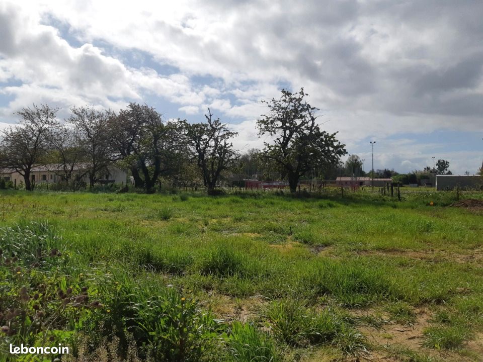 Terrain 600 m² Dieupentale · 57 000 €