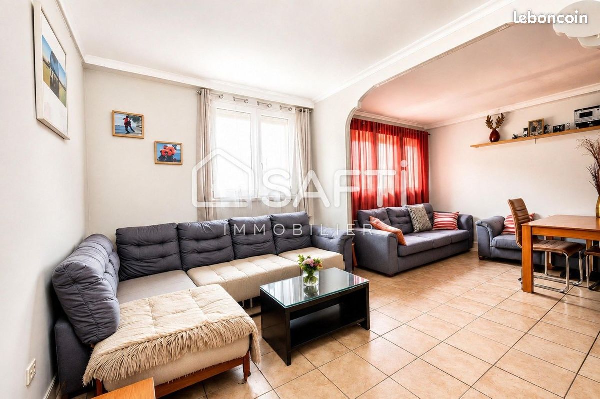 Appartement 3 pièces 70 m² · à Marseille · 70 m² · 105 000 €