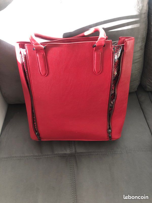 Sac rouge en cuir DDP (image 2)