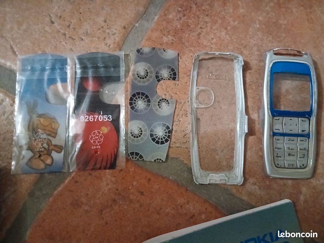 Pack complet d’origine Nokia 3220 avec accessoires de personnalisation en plus (image 10)