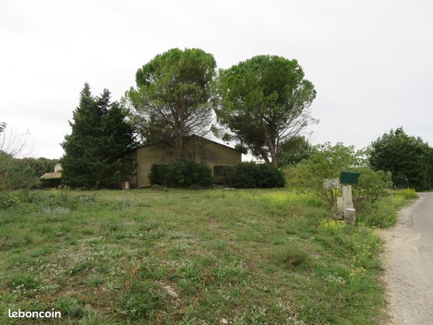 Terrain viabilisé 460m2 ROCHEFORT DU GARD