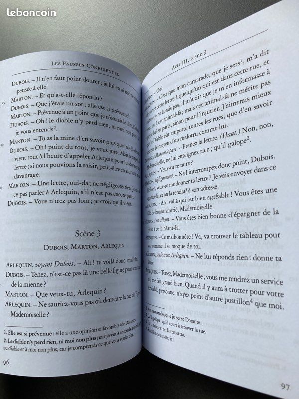 Livre Les fausses confidences Classiques et compagnies (image 3)