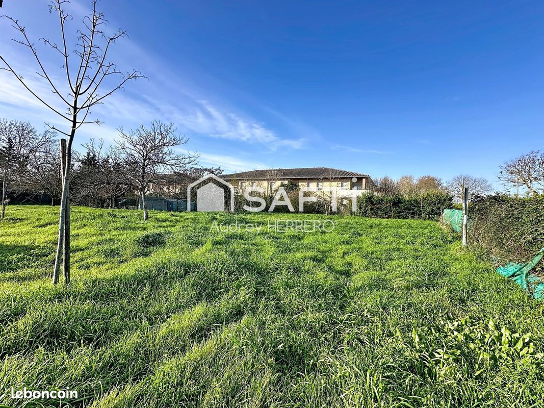 Terrain 548 m² · à Saint-Jory · 548 m² · 99 900 €