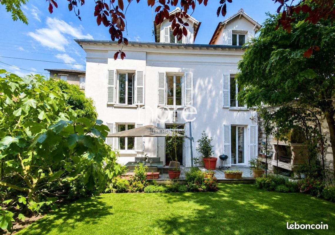 Maison 8 pièces 200 m² · à Pierrelaye · 200 m² · 599 000 €