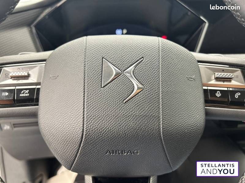 DS 4 PureTech 180 EAT8 Rivoli (image 22)