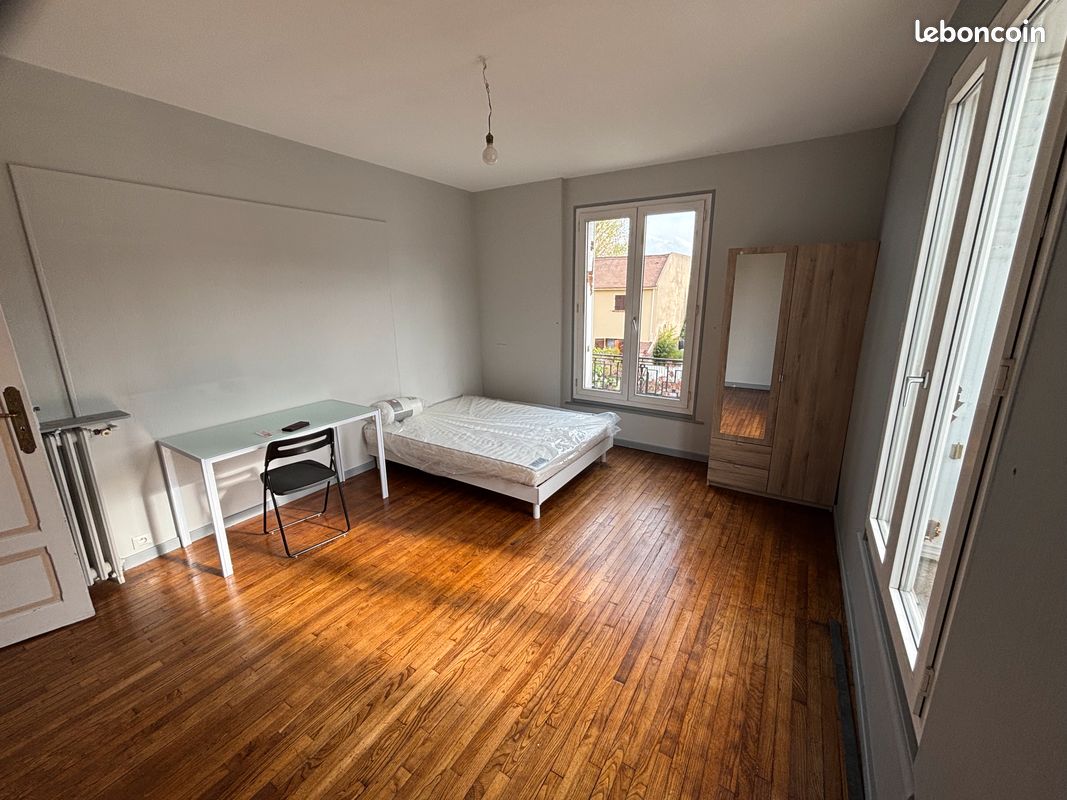 Appartement 1 pièce 20 m² · à Palaiseau · 20 m² · 700 €/mois