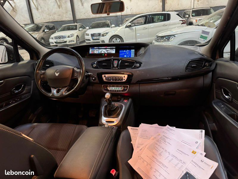 Renault scenic 1.6l dci 130ch bose 151000km an 2013 (image 15)