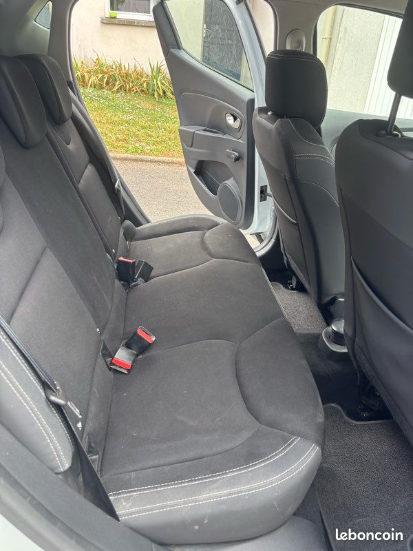Renault Clio 4 (image 16)