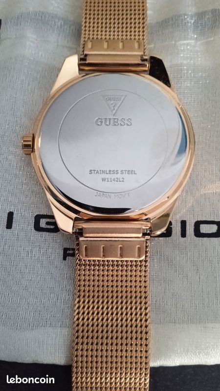Montre guess femme acier doré Montres Bijoux