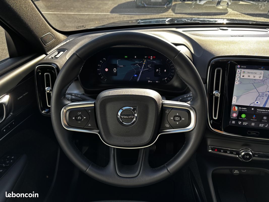 VOLVO XC40 B3 163 ch DCT7 Plus (image 10)