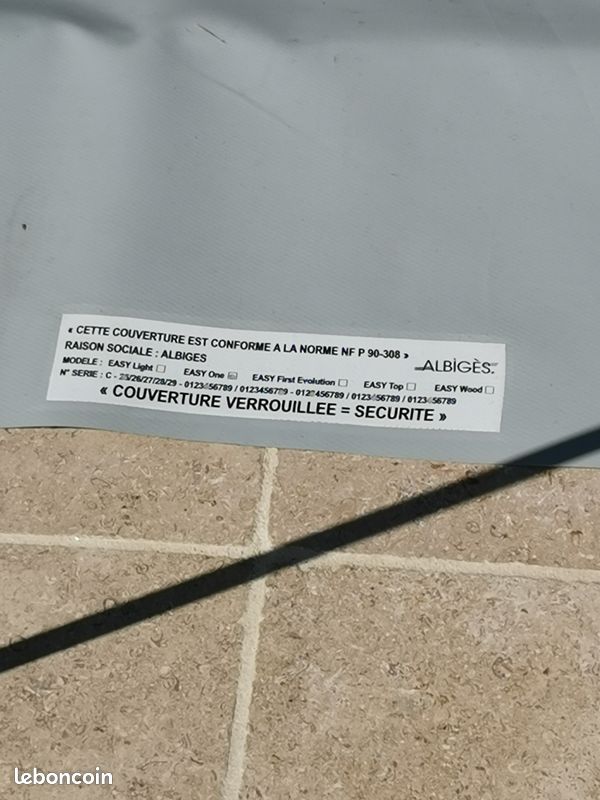 Bâche à barre pour piscine (image 1)