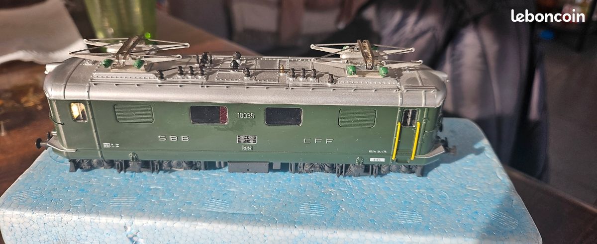 Hag 266 - locomotive re 4/4 vhb menzau - HO - Modélisme