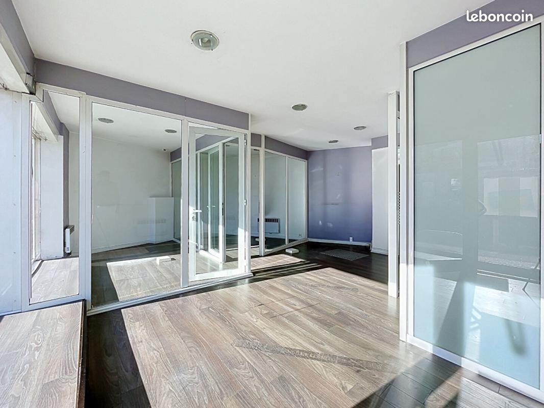 Immeuble 6 pièces 178 m² · à Villenave-d'Ornon · 178 m² · 448 375 €