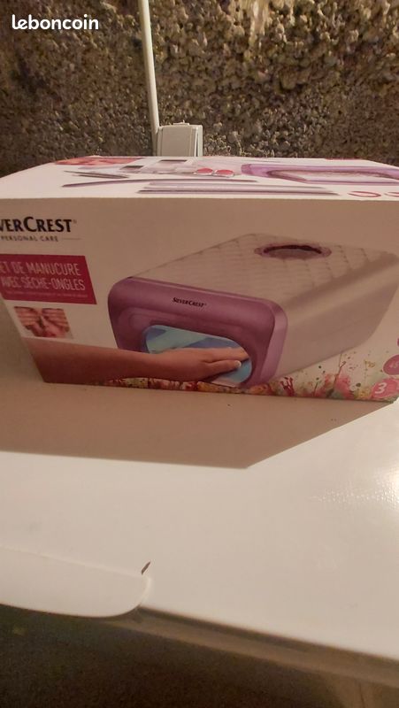 Set de manicure avec sèche ongles (image 2)