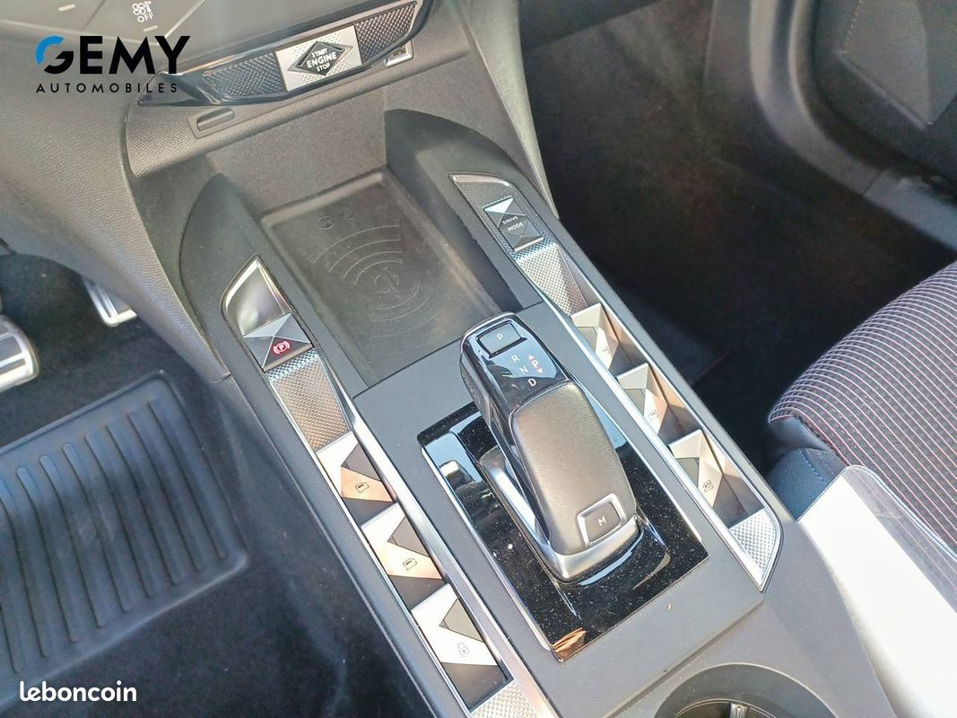 DS DS3 Crossback PureTech 130 EAT8 Ines de la Fressange Paris (image 15)