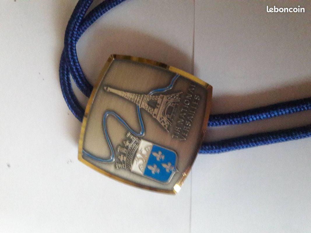 Bolo-tie Blason VERSAILLES (image 1)