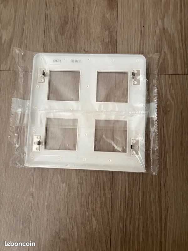 Plaque Mosaic 45 Legrand 2x2x2 (image 2)
