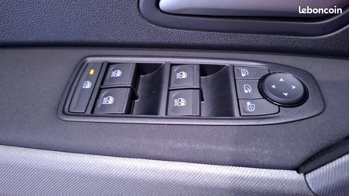 Dacia bigster hybrid 155 journey (image 17)