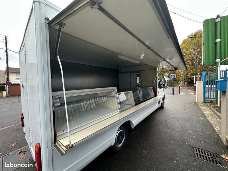 Renault master camion magasin Food trucks (image 3)