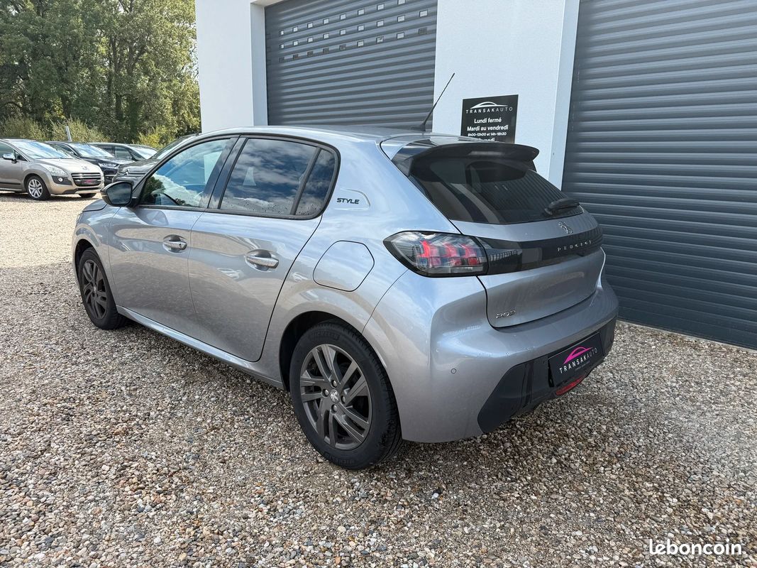 Peugeot 208 II Style (image 5)