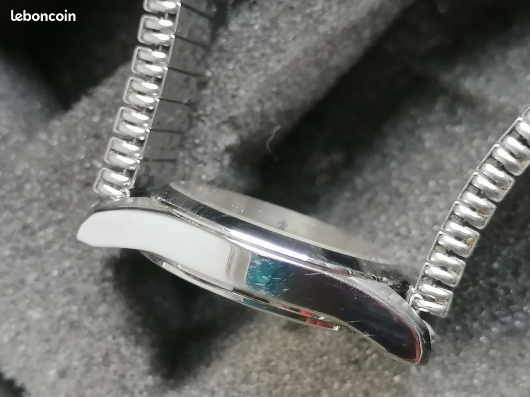 Montre bracelet seiko femme saphire 100m (image 9)