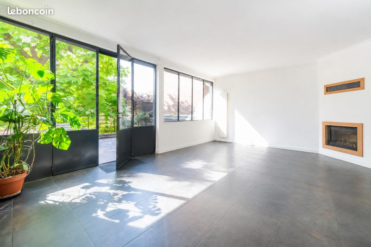 Maison 6 pièces 167 m² · à Nanterre · 167 m² · 990 000 €