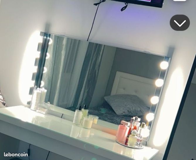 Miroir et deux led IKEA (image 1)