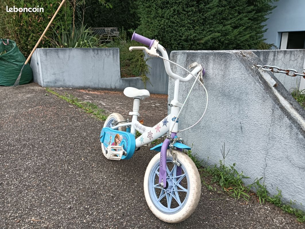 Vélo reine des neiges (image 2)