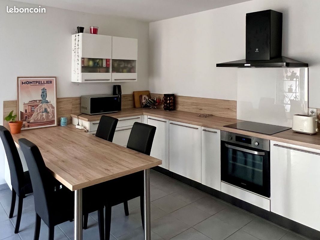 Appartement 3 pièces 64 m² · à Juvignac · 64 m² · 998 €