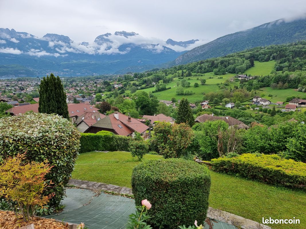 Terrain a batir · à Saint-Jorioz · 550 000 €